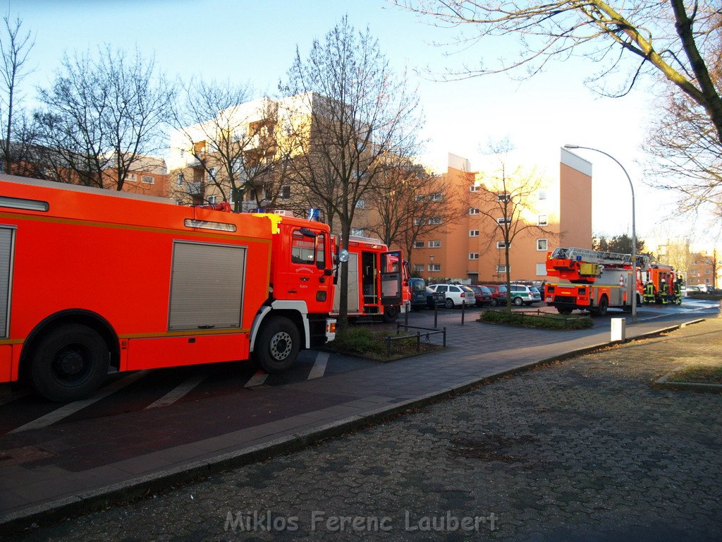Brand in Kirche Koeln Muelheim Tiefenthalstr   P50.JPG